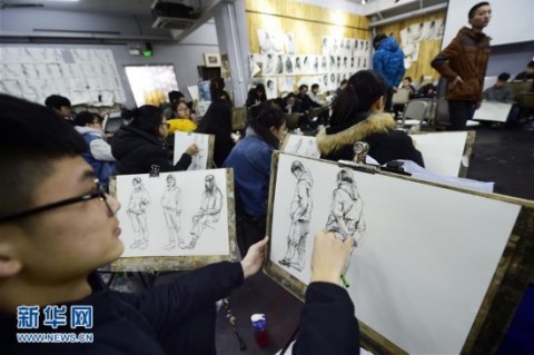 # 如何用AI让你的画室被“附近”的考生找到：美术联考培训人的4步抢占指南