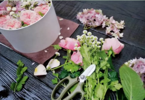 # 花店AI插花教程生成：让AI成为你的24小时金牌导购